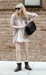 Dakota Fanning hat aber trendige Sachen an