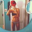 Ireland Baldwin hat ein krasses Sixpack