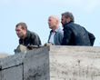 Jai Courtney (hier links im Bild) übernimmt die Rolle von Johns Sohn Jack und Sebastian Koch (rechts) spielt einen Bösewicht