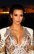 Kim Kardashian mit sexy Accessoire: Einer Body-Chain Kim Kardashian mit sexy Accessoire: Einer Body-Chain