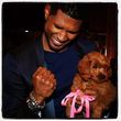 Usher ist stolzer Besitzer eines Goldendoodles