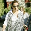 Freundin Carmen Electra schenkte ihr eine eigene Stange Freundin Carmen Electra schenkte ihr eine eigene Stange