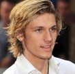 Ihr Co-Star Alex Pettyfer bekommt den Male Star von Morgen-Award Ihr Co-Star Alex Pettyfer bekommt den Male Star von Morgen-Award