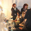 Backstage ging es in Sachen Make-up hoch her Backstage ging es in Sachen Make-up hoch her