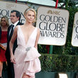 Charlize Theron mit tiefem Ausschnitt Charlize Theron mit tiefem Ausschnitt