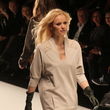 Franziska Knuppe lief für die Blacky Dress-Show über den Laufsteg Franziska Knuppe lief für die Blacky Dress-Show über den Laufsteg