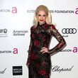 Gwen Stefani erschien im schwarzen Halloween-Kleid