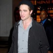 Robert Pattinson sieht heute aber nicht mehr aus wie ein Mädchen Robert Pattinson sieht heute aber nicht mehr aus wie ein Mädchen