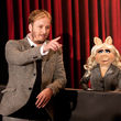 Regisseur James Bobin war aber nicht nervös und erinnerte an die großen Muppet-Monster, die für Sicherheit sorgen können