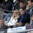 Philipp Lahm und Freundin Claudia hatten bei der Feier ebenfalls ihren Spaß Philipp Lahm und Freundin Claudia hatten bei der Feier ebenfalls ihren Spaß