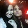 Demi Lovato, Selena Gomez, Justin Bieber, Jonas Brothers - Demi y Selena se han vuelto a reunir para ir a cenar juntas y confirmar que, digan lo que digan, siguen siendo amigas