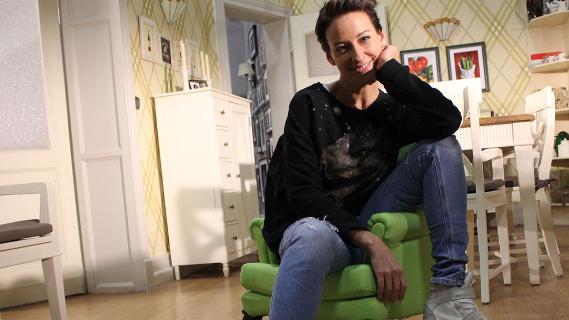 Unter uns"-Drama: Deshalb sind Isabells Haare ab! | Promiflash.de  width=