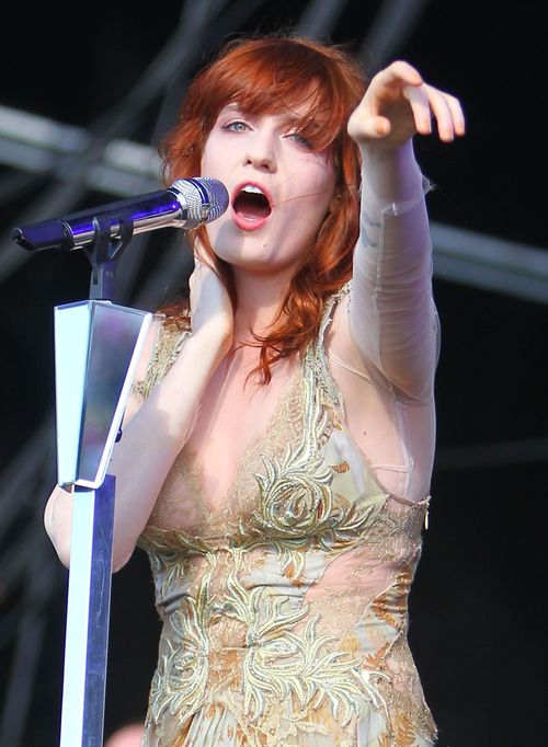 Florence Welch hat schlimme Probleme mit ihrer Stimme Florence Welch hat schlimme Probleme mit ihrer Stimme