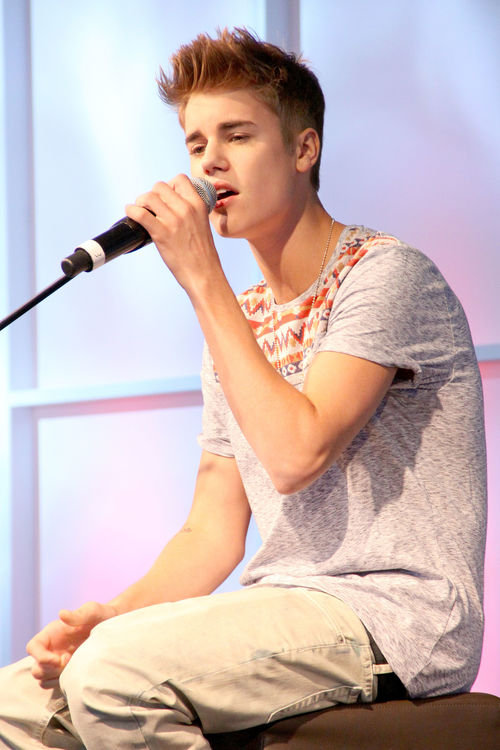 Justin Bieber singt ein Liebeslied für Selena Gomez