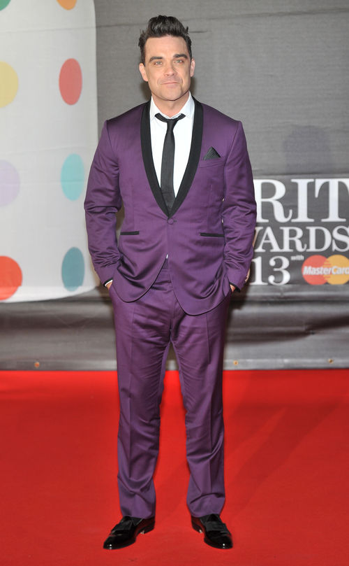 Robbie Williams bekannte Farbe bei den Brit Awards Robbie Williams bekannte Farbe bei den Brit Awards