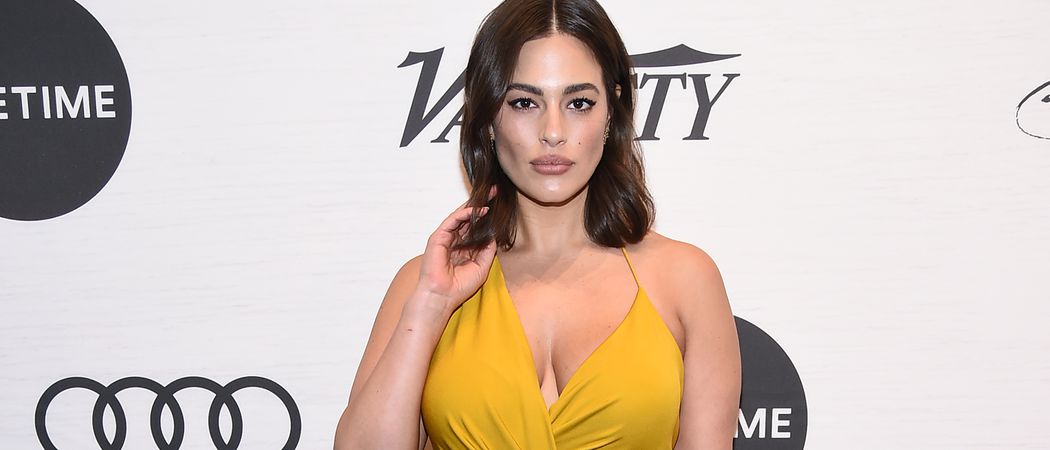 Wann Kommt Milch Aus Der Brust Raus Brust raus! Ashley Graham teilt ein Still-Pic mit Sohn Isaac