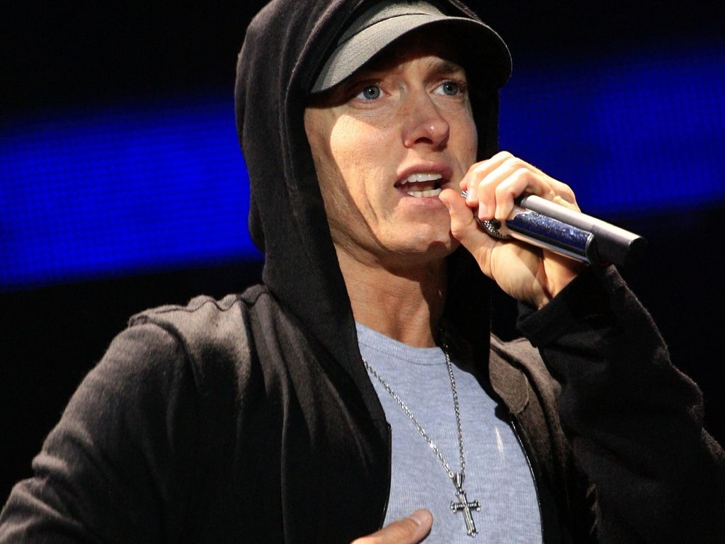 Chartstürmer Eminem Nach 9 Jahren wieder