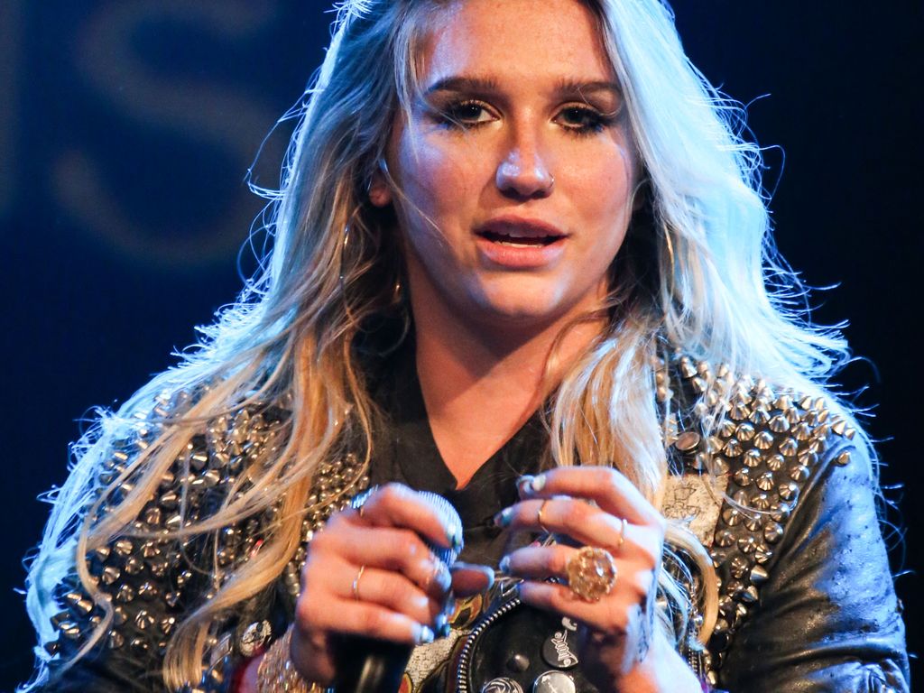 Trotz KonzertVerbot Kesha geht im Sommer auf Tour! Promiflash.de