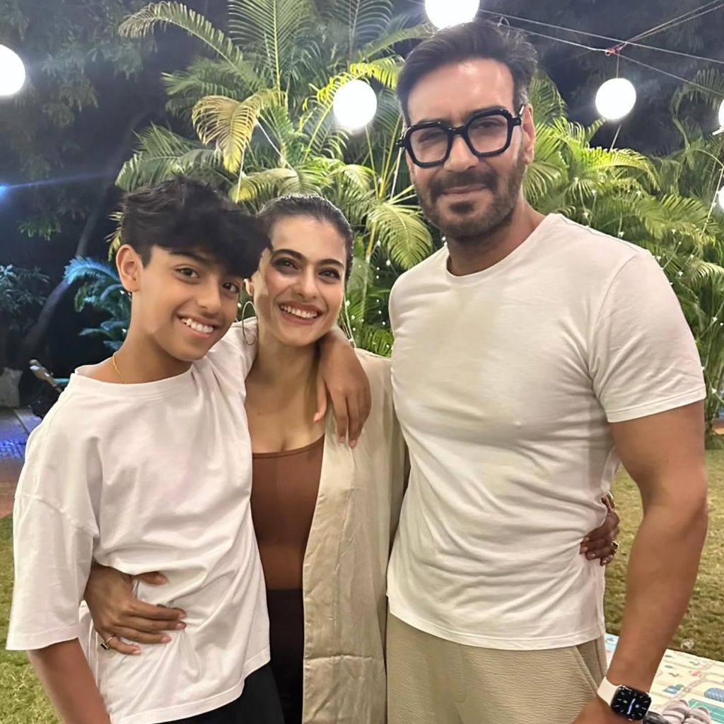 Yug Devgan, Kajol und Ajay Devgan, Dezember 2024