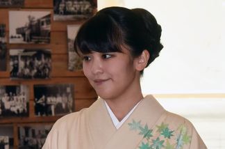 Prinzessin Mako bei einer Zeremonie im japanischen Kaiserhaus Prinzessin Mako bei einer Zeremonie im japanischen Kaiserhaus