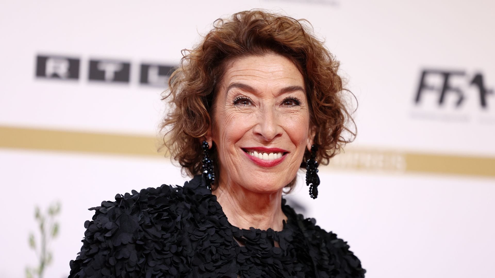 Adele Neuhauser hat Eitelkeit mit dem Älterwerden abgelegt