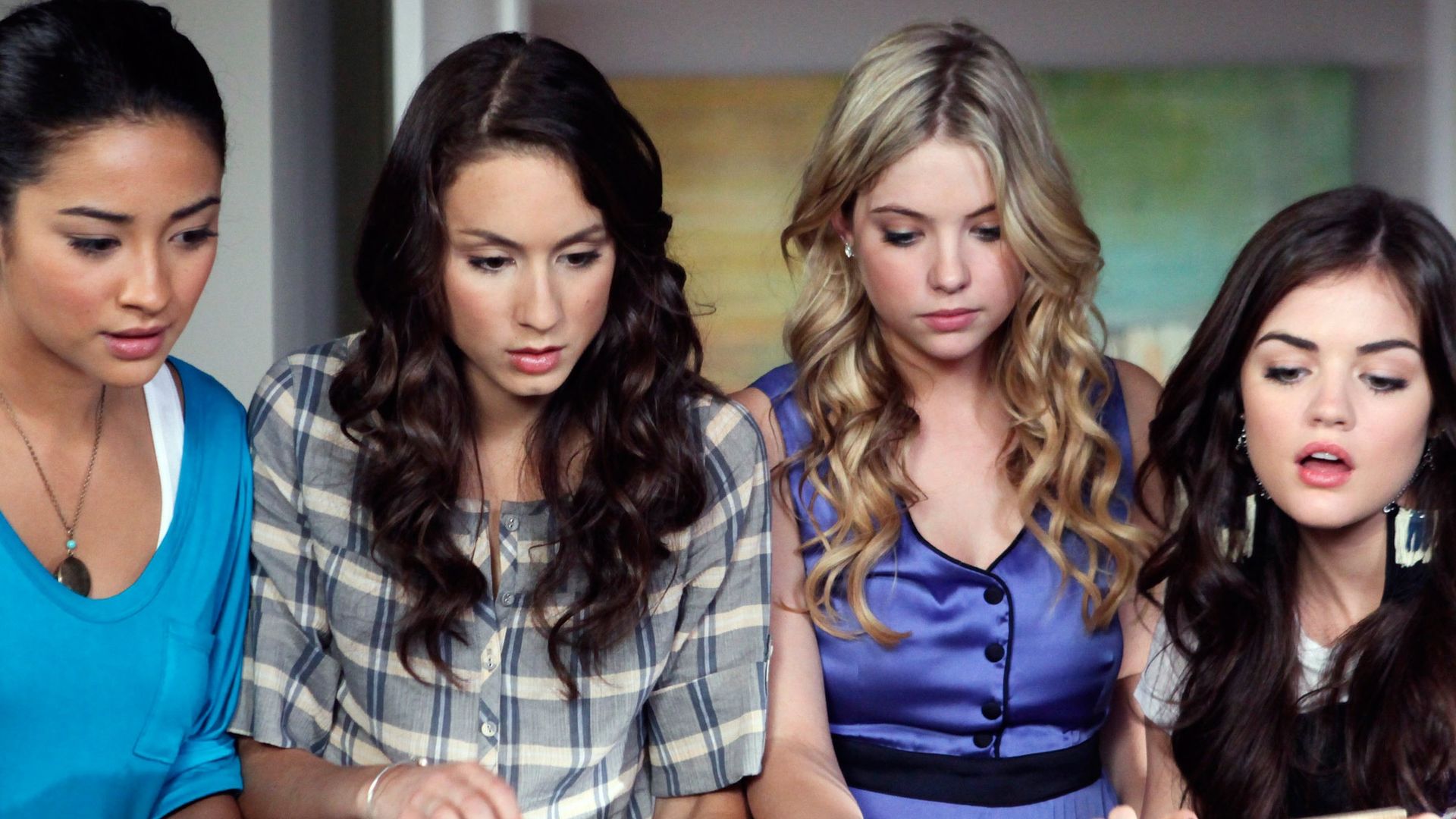 Pretty Little Liars 5. Staffel und ein Spinoff! Promiflash.de Pretty Little Liars 5. Staffel und ein Spinoff! Promiflash.de