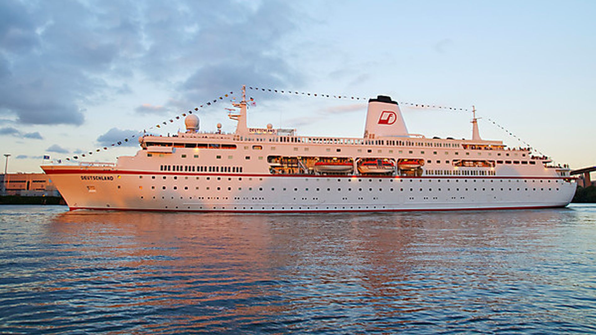 "Das Traumschiff": TV-Kreuzer geriet auf hoher See in Sturm!