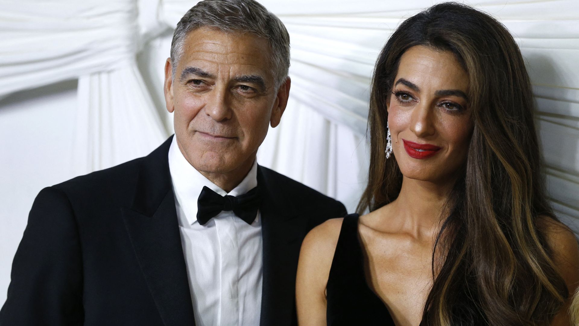So-gehen-George-Amal-Clooneys-Zwillinge-mit-Ber-hmtheit-um