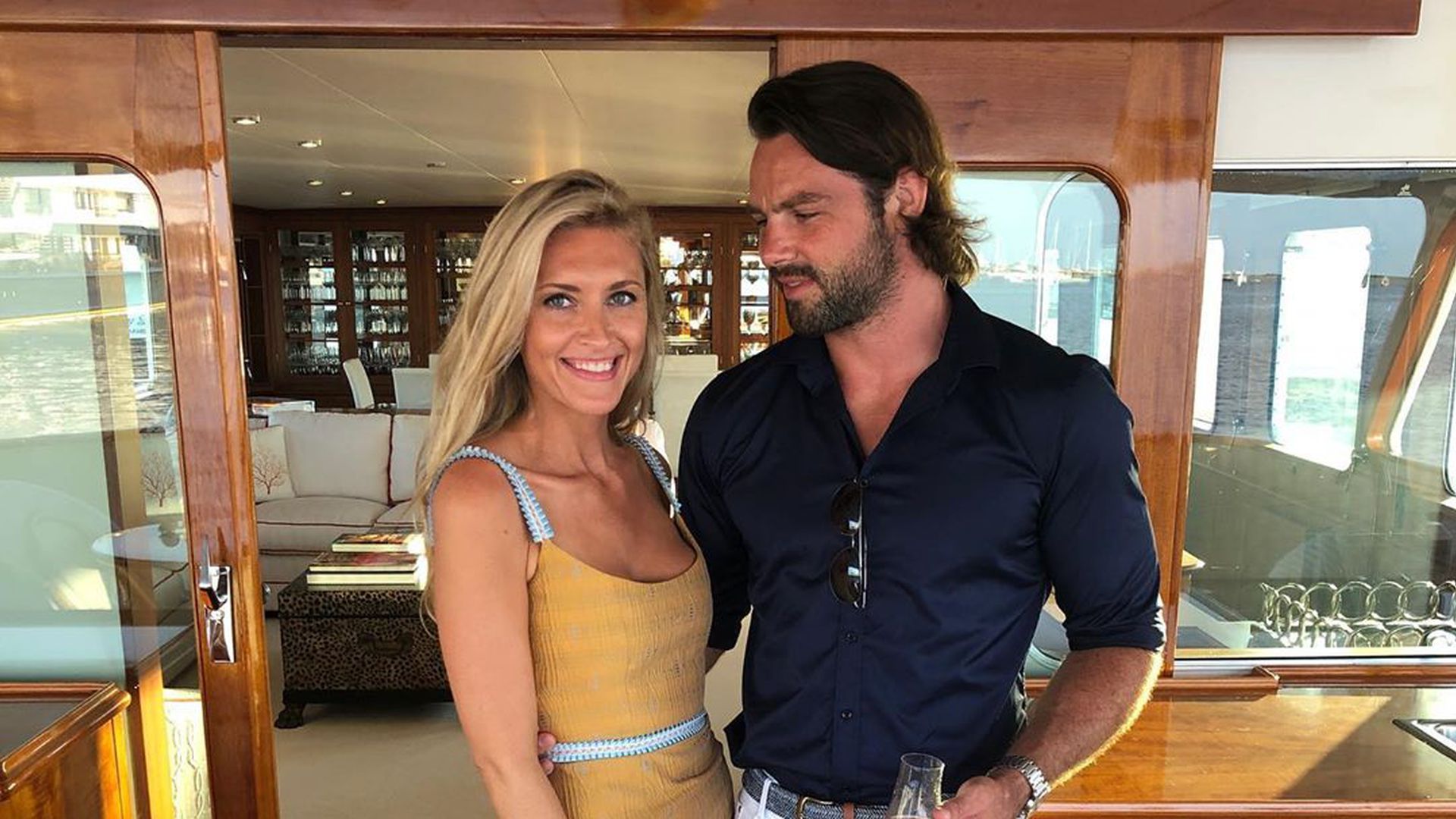 Dating mit einem mädchen, das sie auf einer hochzeit getroffen haben