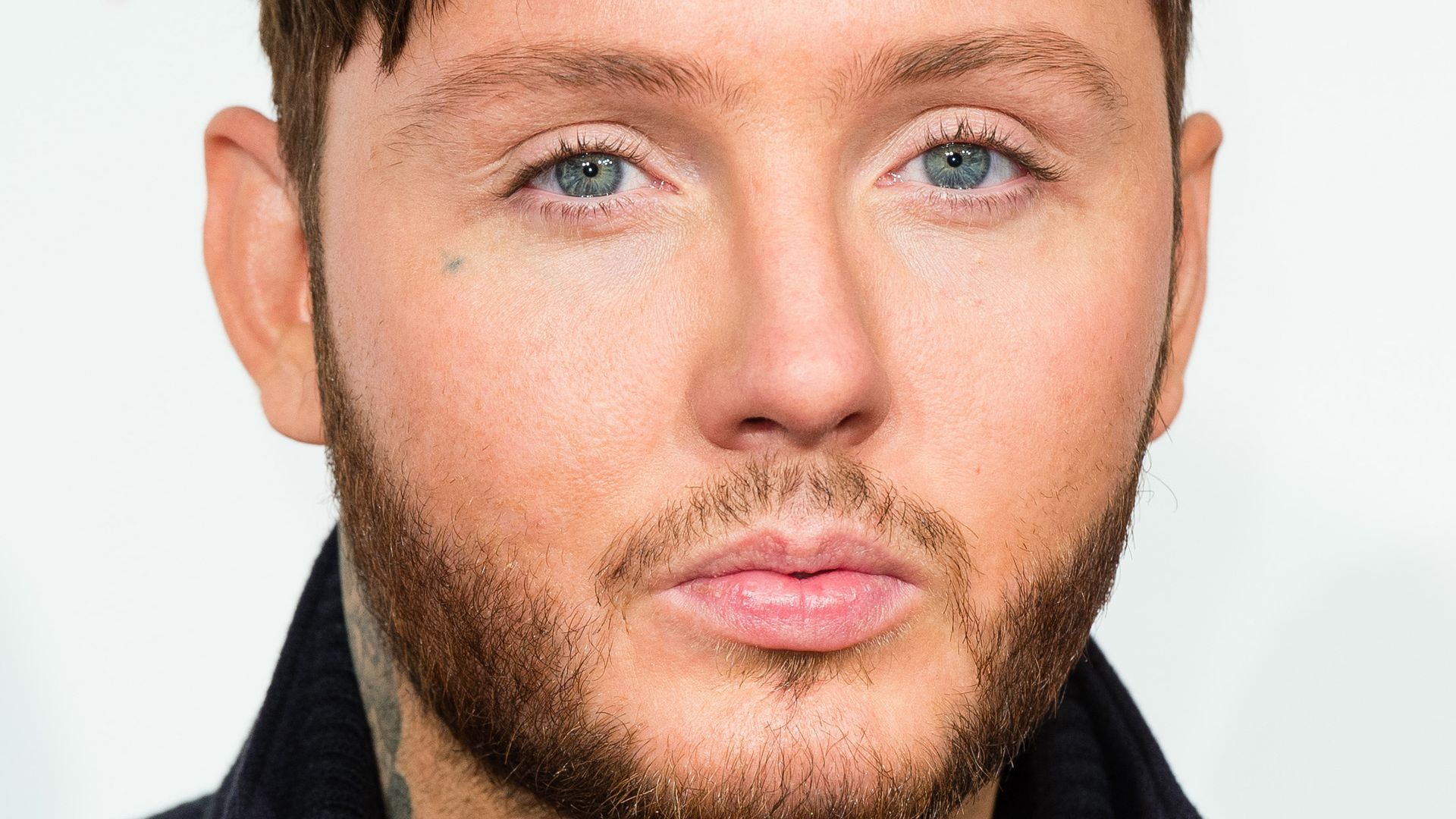 SchockGeständnis James Arthur zu XFactorZeit immer high Promiflash.de