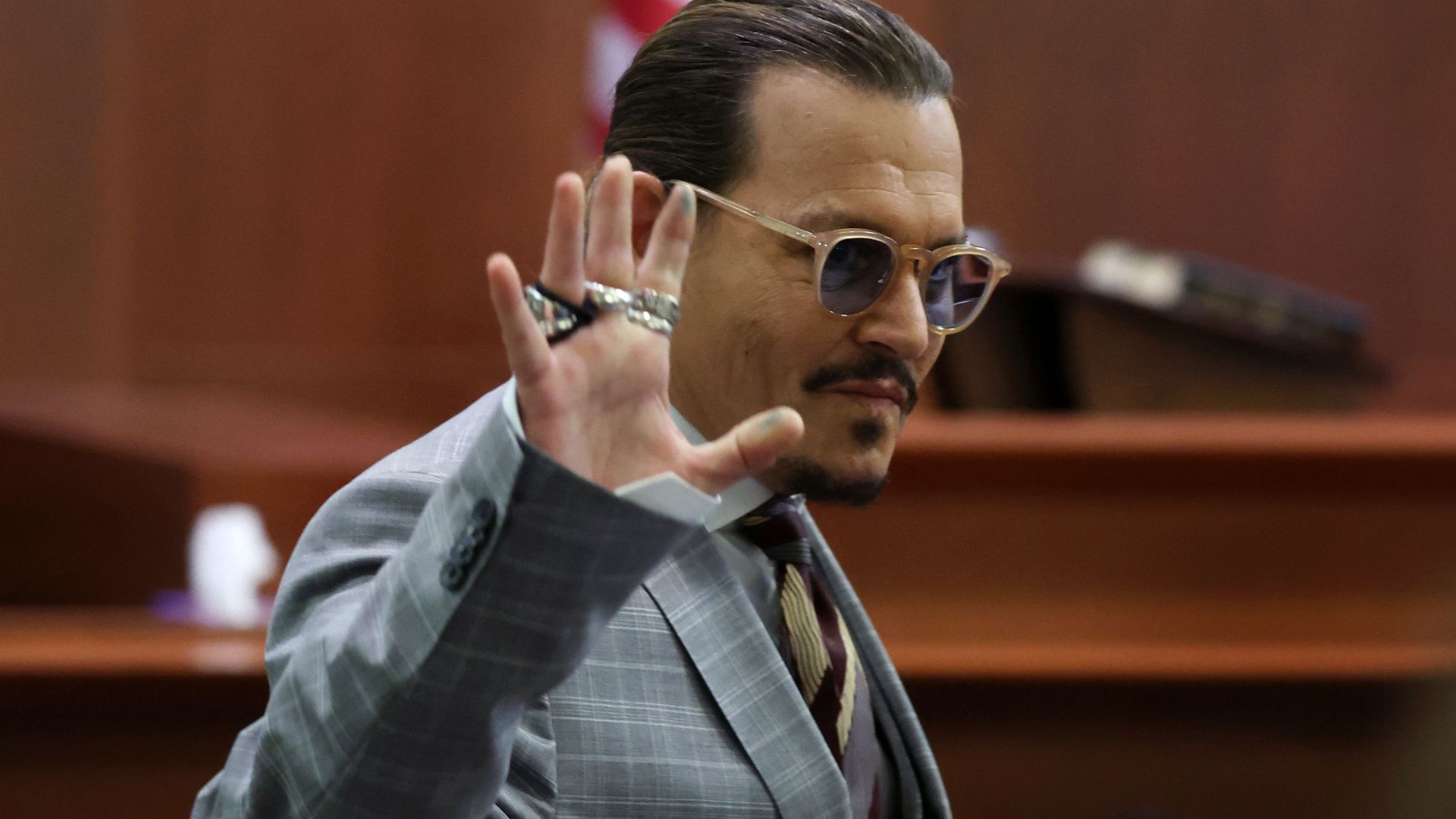 Hat Johnny Depp Den Prozess Gewonnen Jury ist dran: Beweisaufnahme im Johnny-Depp-Prozess durch!