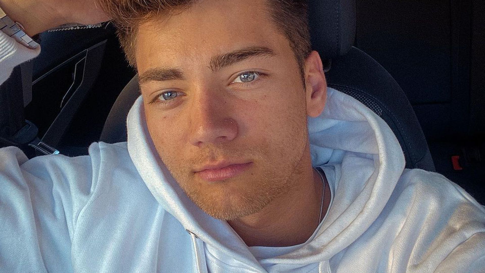 Zieht es "GangstarZ"-Star Justin Schmidt zum Fernsehen? | Promiflash.de