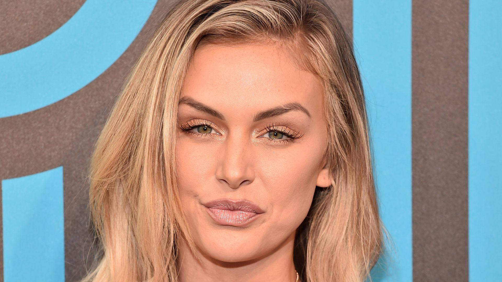Schnapsidee? Lala Kent hat ein HerzTattoo um rechten Nippel