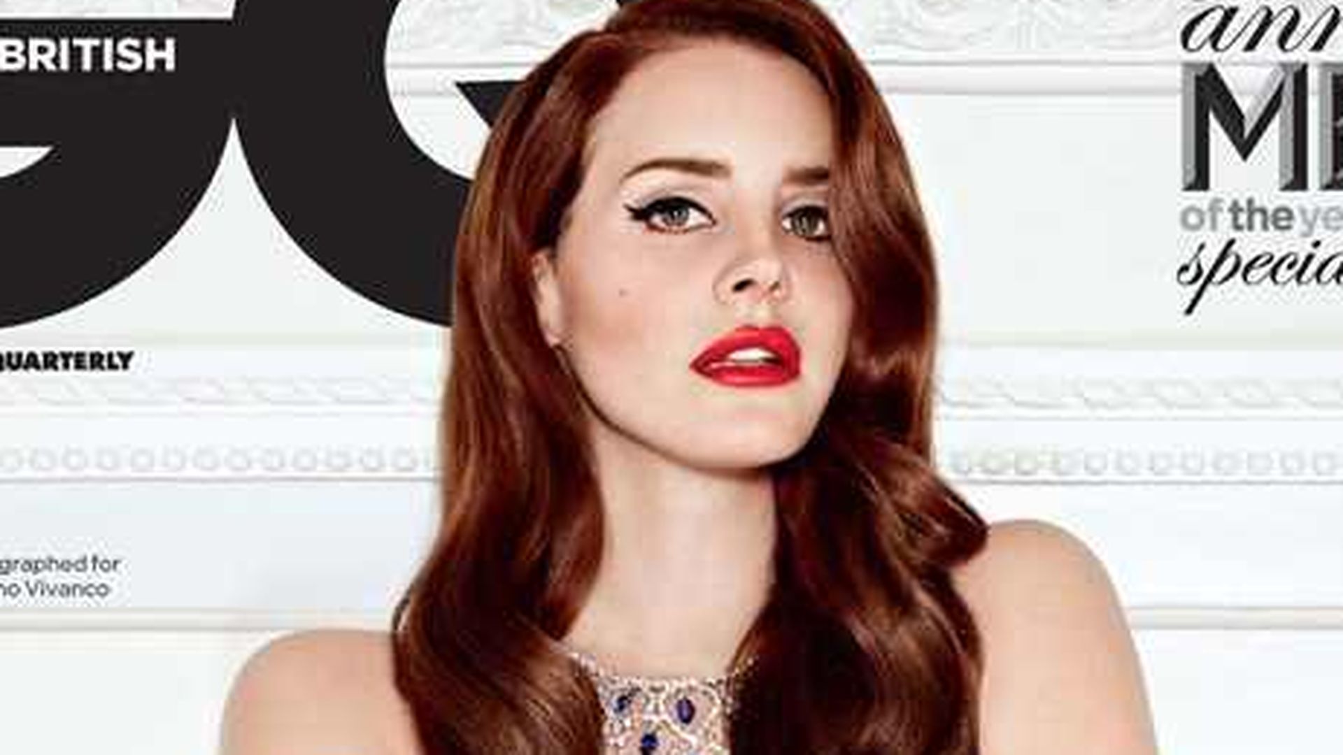Wow! Lana Del Rey beeindruckt vollkommen nackt | Promiflash.de