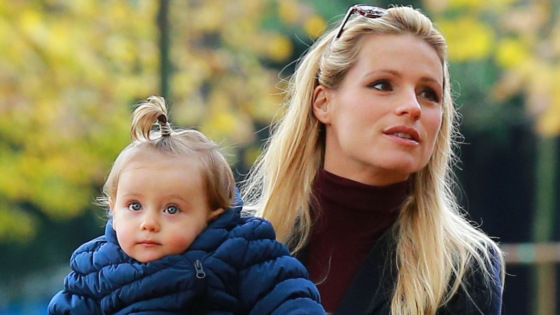 Michelle Hunzikers Sole mit putziger Haar-Palme ...