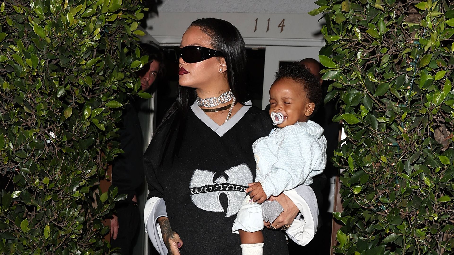 wer ist die mutter von rihanna
