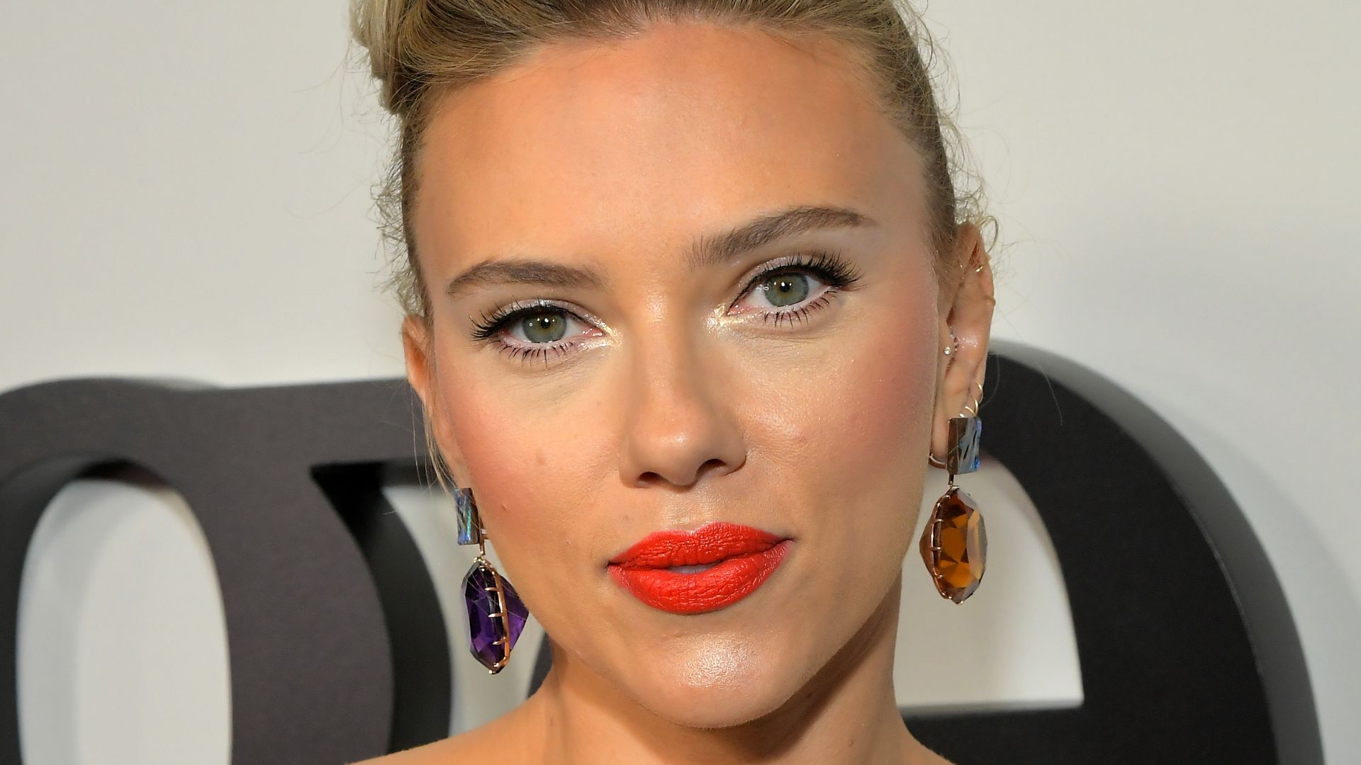 Harter Karrierestart: Scarlett Johansson "hypersexualisiert" - Promiflash.de