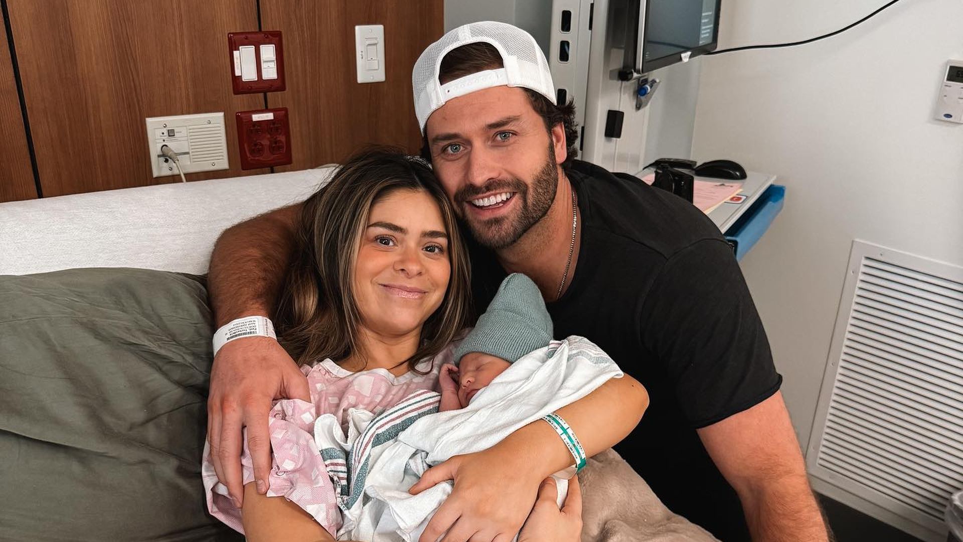 So-stehen-Taylor-Frankie-Paul-und-ihr-Ex-Dakota-zueinander