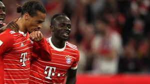 Sané geschlagen: Bayern-Star Sadio Mané kriegt Rekordstrafe