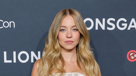 Sydney Sweeney & Mgk: The Shocking Update You Need To Know Now! - q1xdabw