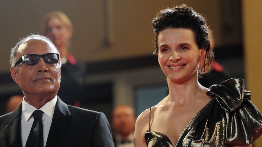Abbas Kiarostami mit Juliette Binoche bei der "Certified Copy"-Premiere in Cannes 2010