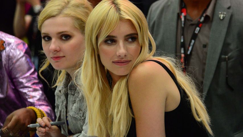 Abigail Breslin und Emma Roberts beim Comic-Con-Pressetermin für "Sream Queens"