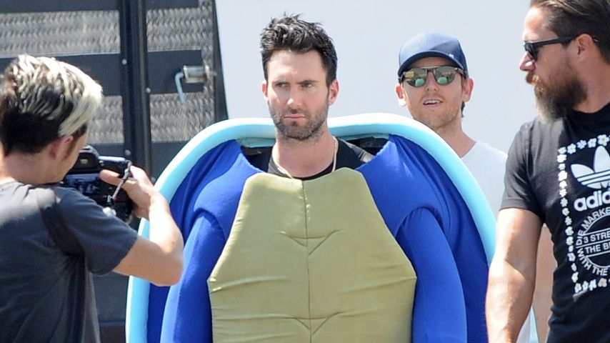 Adam Levine bei einem Videodreh in Los Angeles