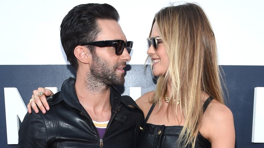 adam levine und Behati Prinsloo