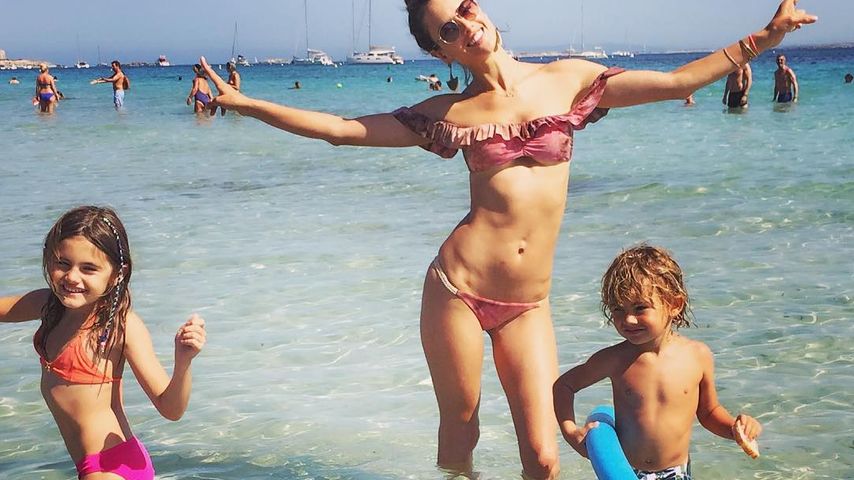 Alessandra Ambrosio mit ihren Kids Anja und Noah im Urlaub