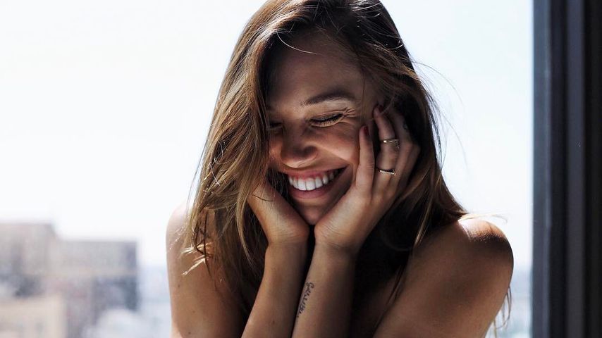 Alexis Ren