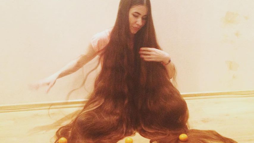 Real-Life-Rapunzel! Aliia (27) hat über 2 Meter lange Haare!