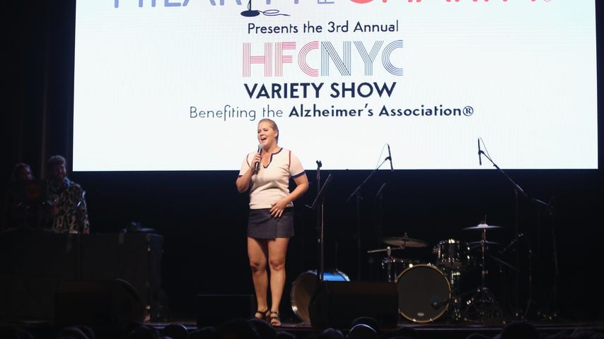 Amy Schumer bei einem Auftritt am "Hilarity for Charity" in New York
