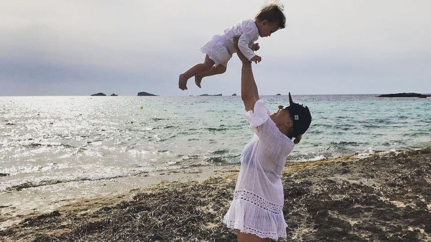 Fünf Kilo schweres Baby: AWZ-Star Ania Niedieck über Geburt!