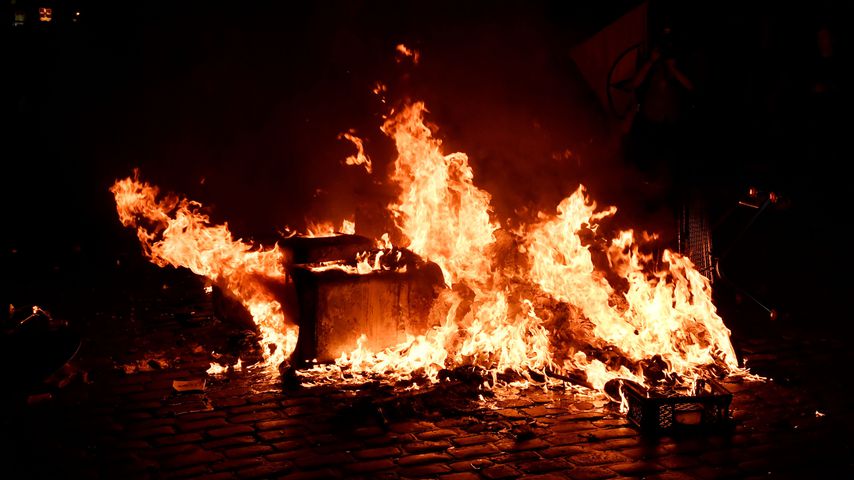 Auto in Flammen in Hamburg